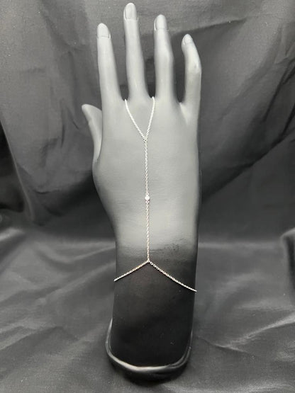 Linear Hand Chain with Center Diamond